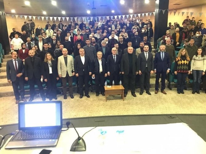 Eskişehir Ülkü Ocakları’ndan "Avrasya Bozkırında Eski Türkler" Konulu Konferans