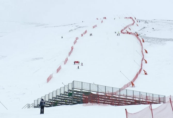 Türk Silahlı Kuvvetleri Kayak Ve Biatlon Müsabakaları" Sona Erdi