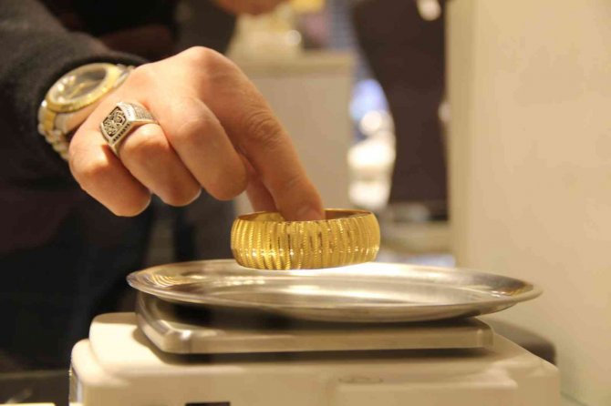 Kuyumcularda Düğün Sezonu Öncesi Hareketlilik Başladı