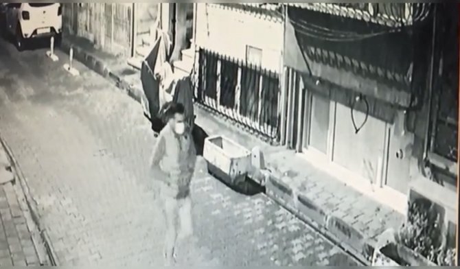 İ̇stanbul’da 19 Araç Soyan “Kelebek Atilla” Lakaplı Hırsız Yakalandı