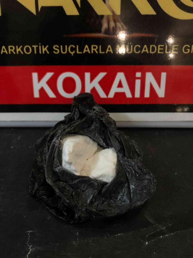 Kapalı Cips Paketinde Zulalanmış Uyuşturucu Yakalandı