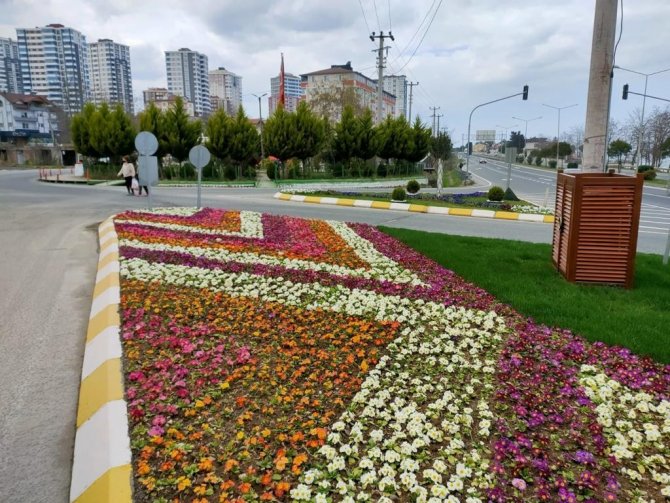 Ordu Çiçeklerle Süslendi