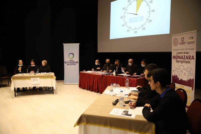 Ordu’da Gençler Fikirlerini Savunuyor