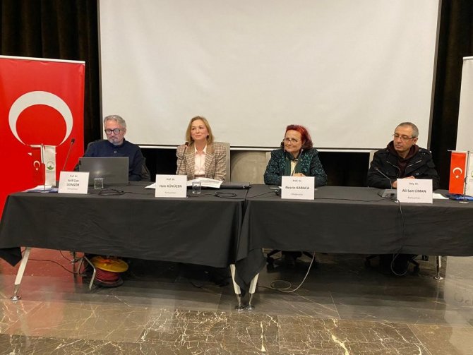 Kalemden Kameraya Edebiyat-sinema İlişkileri Paneli