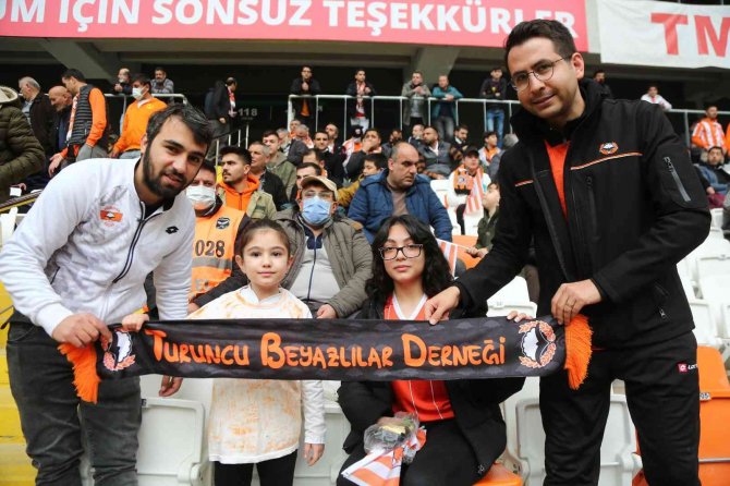 Spor Toto 1. Lig: Adanaspor: 0 - Manisa Futbol Kulübü: 0 (İ̇lk Yarı)
