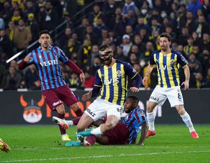 Spor Toto Süper Lig: Fenerbahçe: 1 - Trabzonspor: 1 (Maç Sonucu)