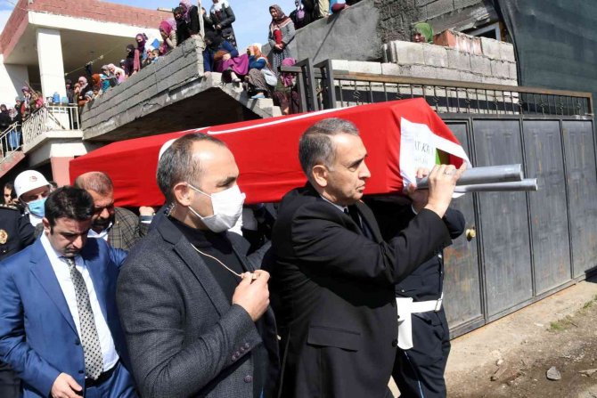 Kazada Ağır Yaralanan Stajyer Polis Hayatını Kaybetti