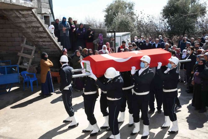 Kazada Ağır Yaralanan Stajyer Polis Hayatını Kaybetti