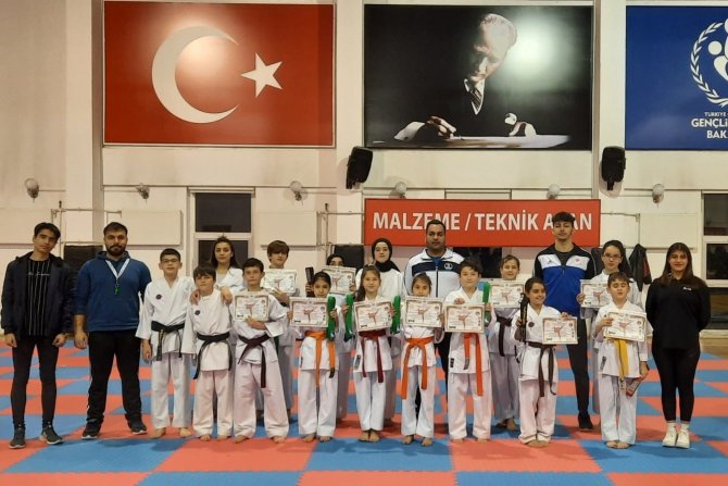 Süleymanpaşalı Karateciler Kuşak Atladı