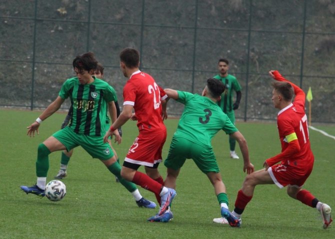 Denizlispor, U17’de Balıkesirspor’u Farklı Mağlup Etti