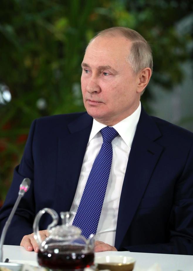 Putin Ve Macron, Zaporijya Santraline Gerçekleştirilen Saldırıyı Görüştü