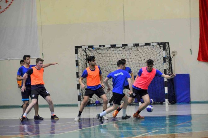 Yunusemre Belediyespor Hentbolda Bölgesel Lige Katılacak
