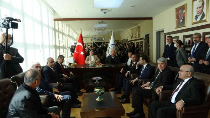 Bakan Yanık’tan Kadirli Belediye Başkanı Tarhan’a Destek