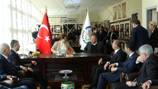 Bakan Yanık’tan Kadirli Belediye Başkanı Tarhan’a Destek