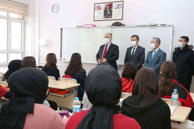 Bilgin: “Eğitim Camiamızın Daima Yanındayız”