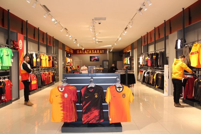 Gs Store Bölgenin En Büyük Mağazasını Highway’e Açtı