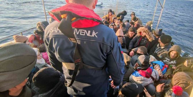 Düzensiz Göçmenlere Yunan Zulmü Sürüyor