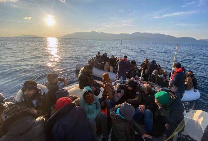 Düzensiz Göçmenlere Yunan Zulmü Sürüyor