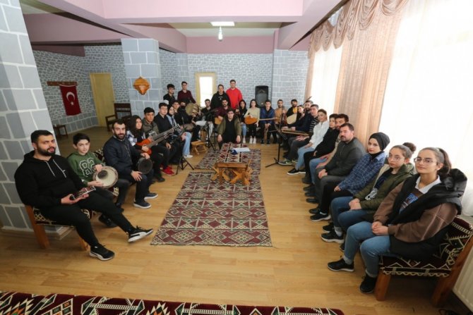 Elazığ Belediyesinden Çocuk Ve Gençlere Müzik Eğitimi