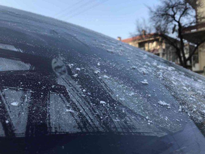 Erzincan’da Kar Yerini Soğuk Havaya Bıraktı
