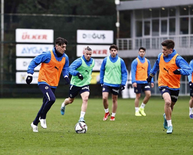 Fenerbahçe’de Gustavo Ve Novak Takımla Çalıştı
