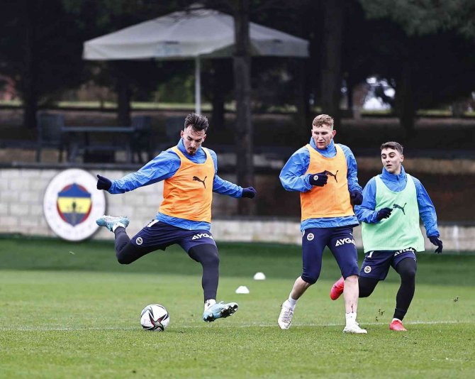 Fenerbahçe’de Gustavo Ve Novak Takımla Çalıştı