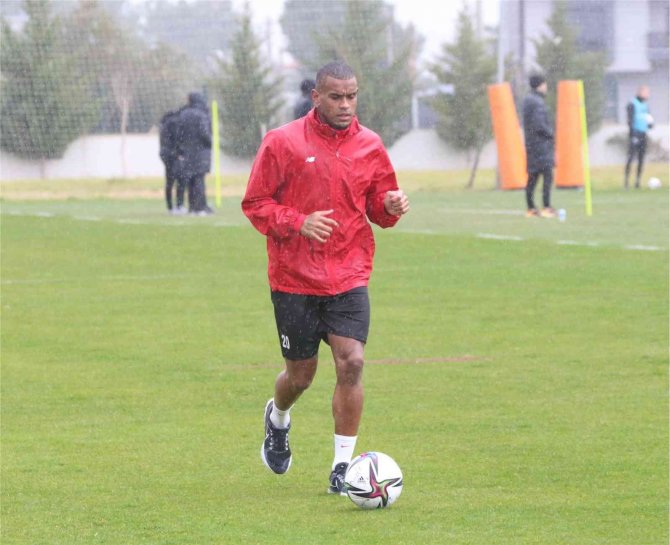 Antalyaspor’da Medipol Başakşehir Hazırlıkları Başladı