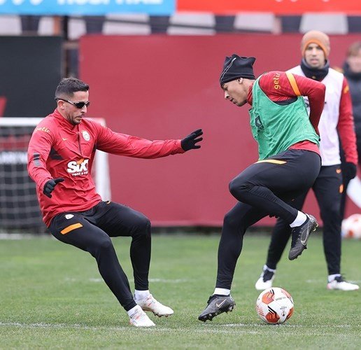 Galatasaray, Barcelona Maçı Hazırlıklarını Sürdürdü