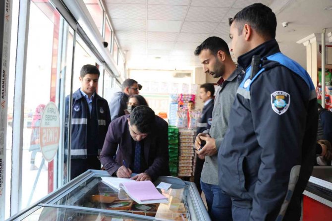 Yağ Stokçularına Karşı Depolara Baskın