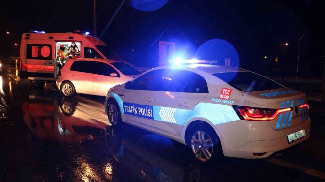 Edirne’de Aynı Saatte Meydana Gelen 2 Ayrı Kazada Sürücülerin Kaçması Şaşırttı