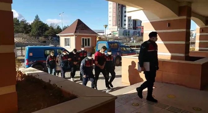 İ̇stanbul’dan Kastamonu’yu Uyuşturucu Getiren 3 Kişi Tutuklandı