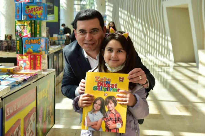 400 Yayınevi, 200’den Fazla Yazar Kepez’de Buluştu