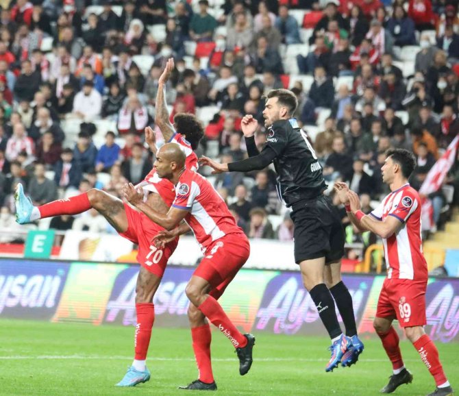 Sivasspor’un Galibiyet Hasreti 3 Maça Çıktı