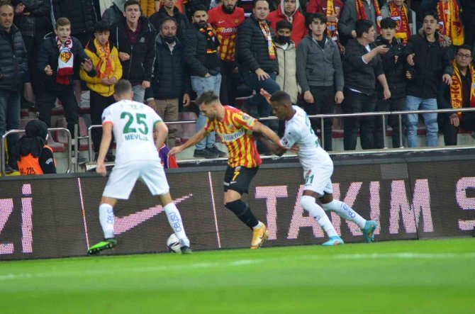 Spor Toto Süper Lig: Kayserispor: 1 - Aytemiz Alanyaspor: 1 (İ̇lk Yarı)
