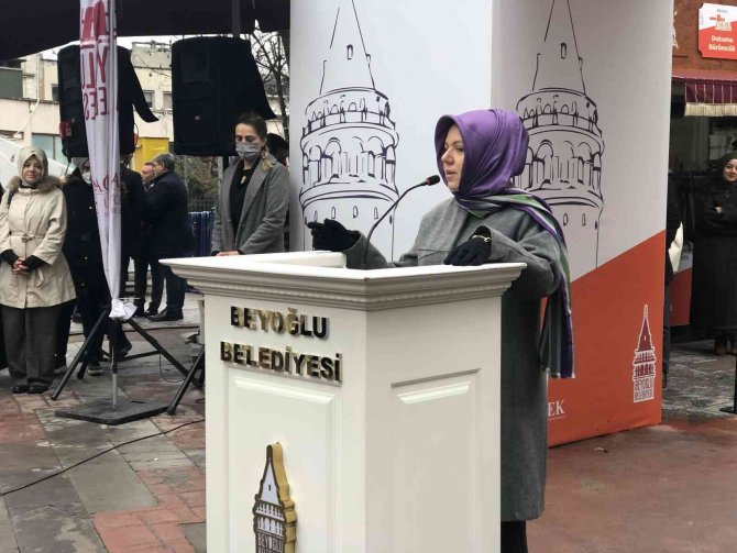 Beyoğlu’nda ’8 Mart Galata Çarşısı’ Açıldı