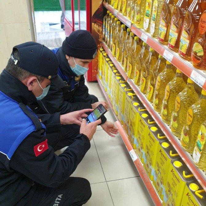 Zeytinburnu’nda Yağ Stokçularına Göz Açtırılmıyor