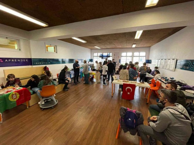 Kulalı Öğrenci Ve Öğretmenler Portekiz’de