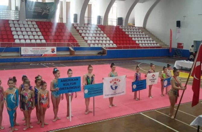 Adü Devlet Konservatuarı Öğrencisi Ersoy, Jimnastik Yarışmasında Birinci Oldu