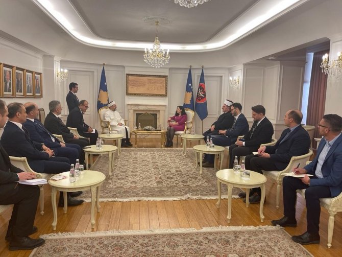 Kosova Cumhurbaşkanı Osmani, Diyanet İ̇şleri Başkanı Erbaş’ı Kabul Etti