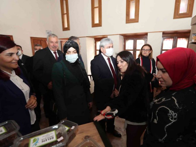 Hatay’da "Kadın Kooperatifleri Satış Mağazası" Açıldı