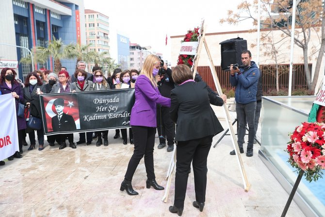 Kadınlar Günü’nde Kadın Hakları İçin Yürüdüler