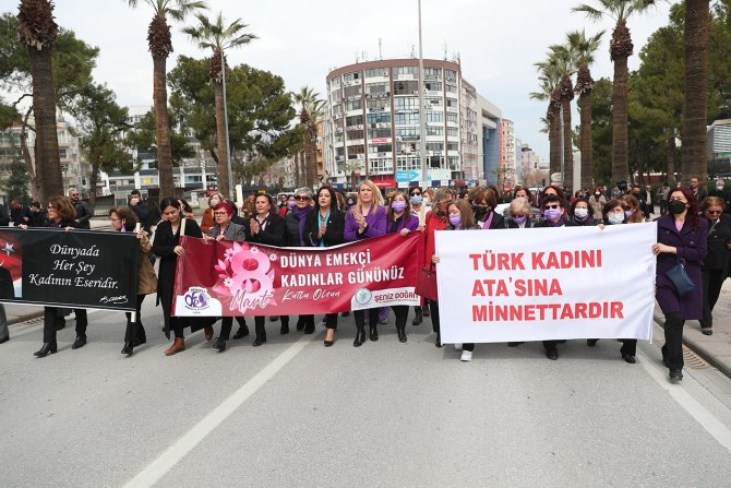 Kadınlar Günü’nde Kadın Hakları İçin Yürüdüler