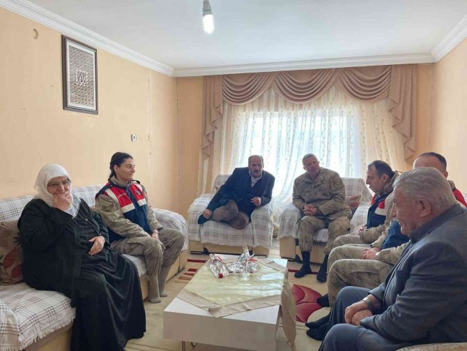 Jandarmadan ‘Kadınlar Günü’ Etkinliği