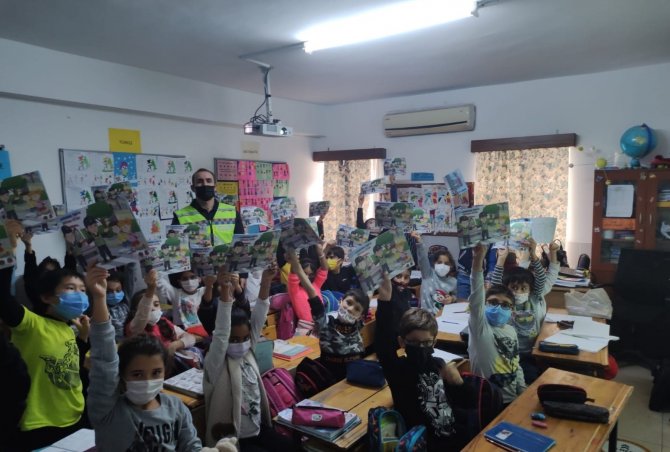Jandarmadan Bin 130 Öğrenciye Seminer