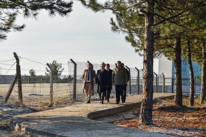 Eğitim Ve Araştırma Hastanesi Yolu Kampüse Açıldı