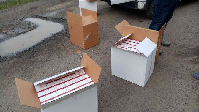 Çorlu’da Kovalamaca Sonrası Yakalanan Araçtan 180 Bin Makaron Çıktı