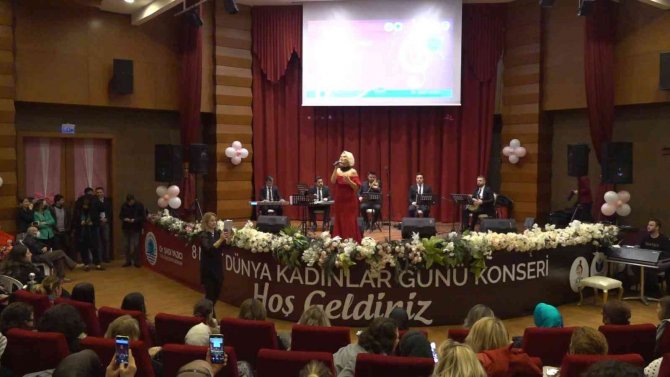 Tuzlalı Kadınlar, Kadınlar Günü Konserinde Buluştu