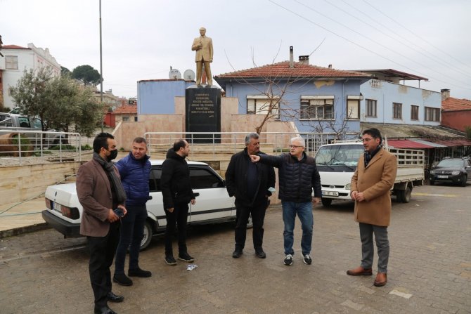 Burhaniye’de Yollar Yenileniyor