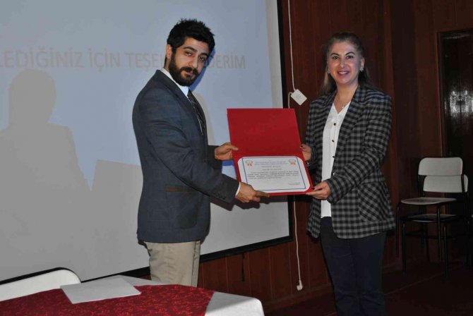 Zbeü’de "Kadınlara Karşı Her Türlü Ayrımcılığın Önlenmesi Sözleşmesi" Bilgilendirme Toplantısı