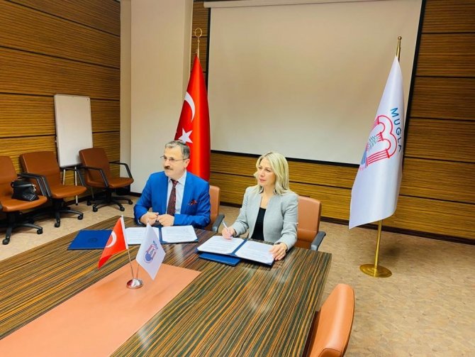 "Bahçeşehir Koleji Eğitimde Dijital Dönüşüm Dersi" Üniversitede Okutulacak